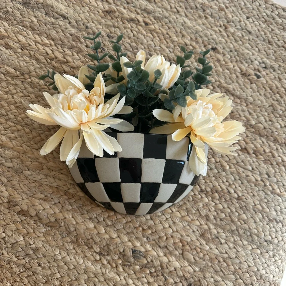 Elegant Checkered Vase with Cream Florals